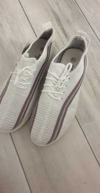 Pantofi sport albi adidasi picior lat elastici 38