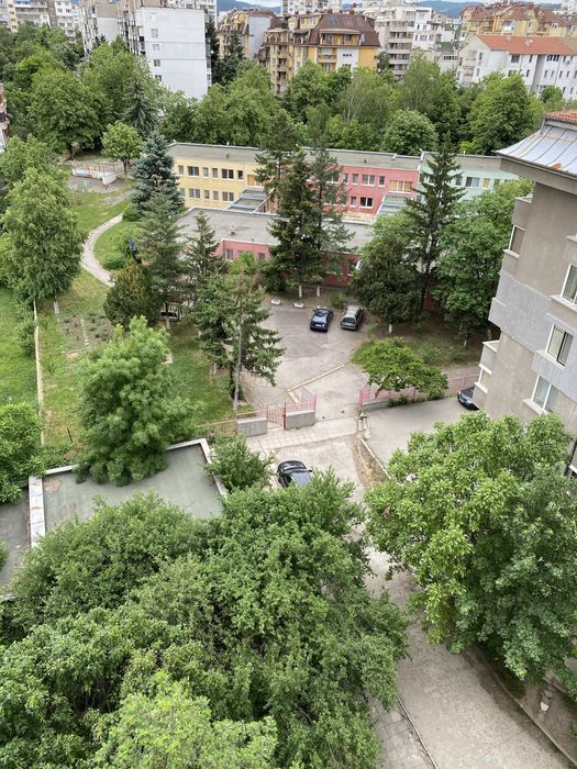 Давам тристаен апартамент под наем в Младост 1