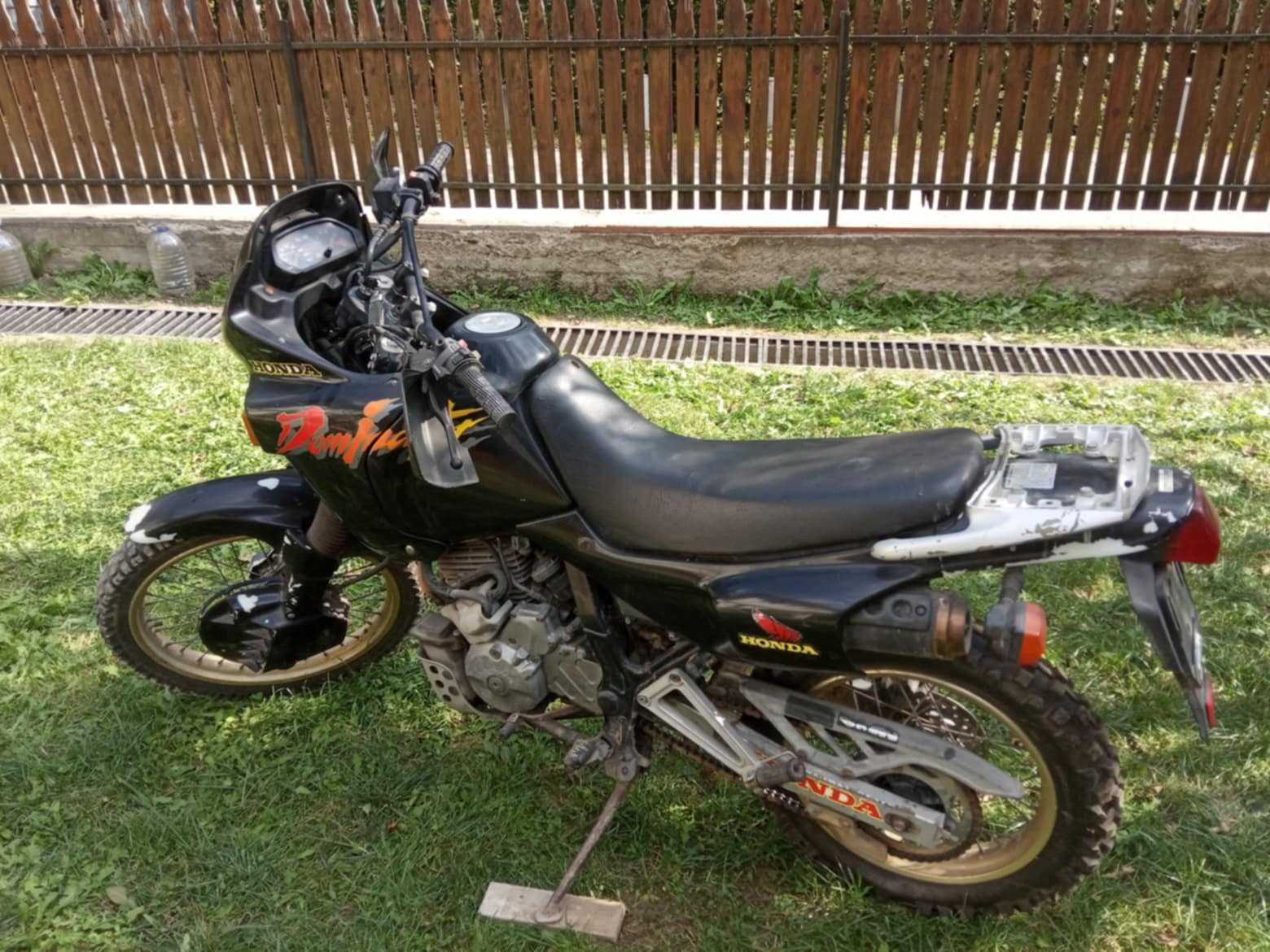 ЛИКВИДАЦИЯ!!! Honda NX 650 Dominator – кросов мотор, без документи
