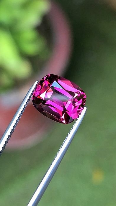 Bijuterii / pietre pretioase / obiecte de colectie/ diamante