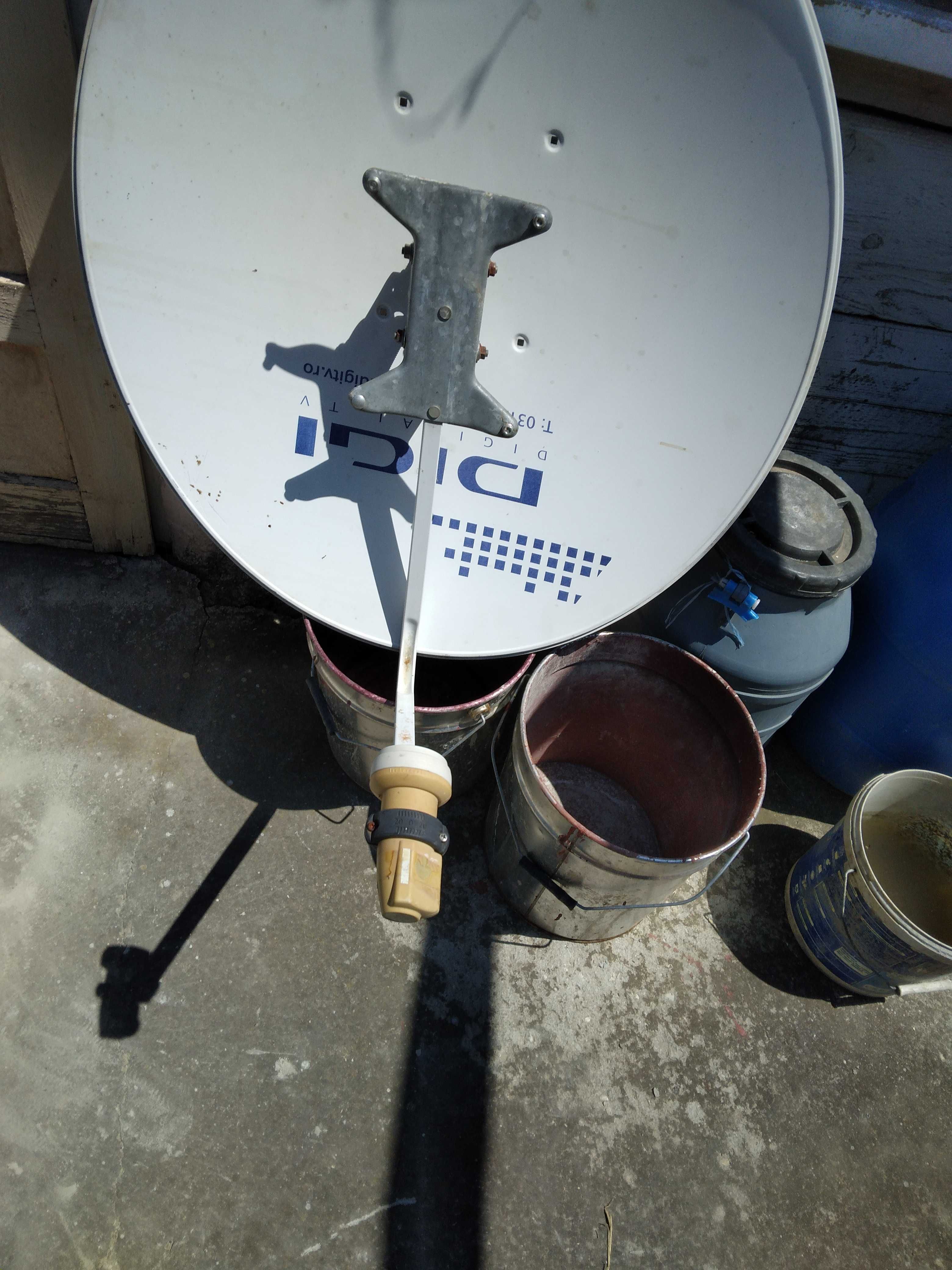 Antene satelit digi cu lbn 4 iesiri sau cu una