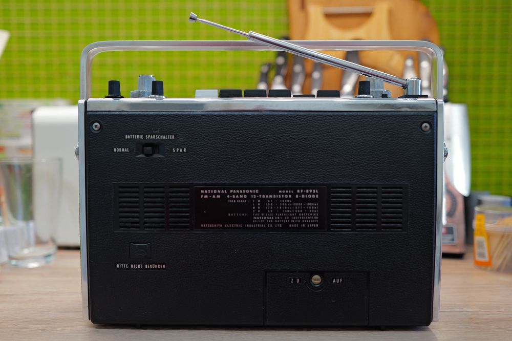 Radio National Panasonic RF- 895L stare perfecta de functionare 1968