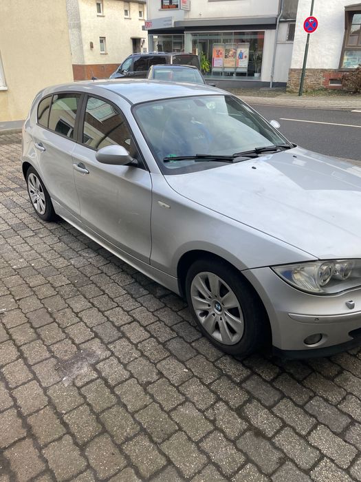 BMW e87 118d clima automată
