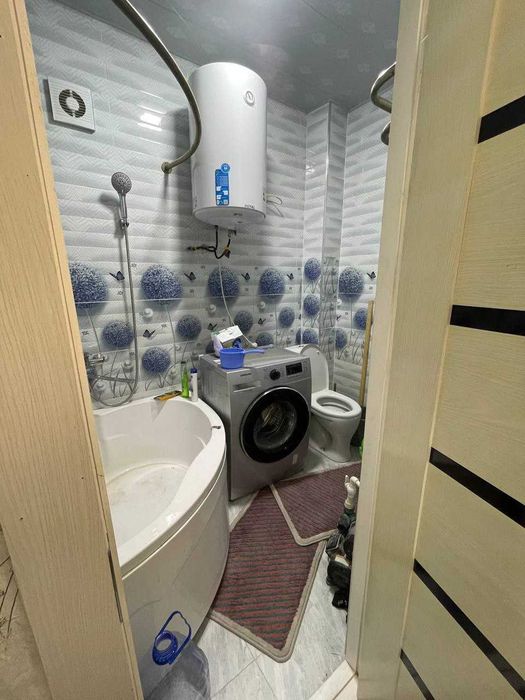 Уй сотилади 3 хонали