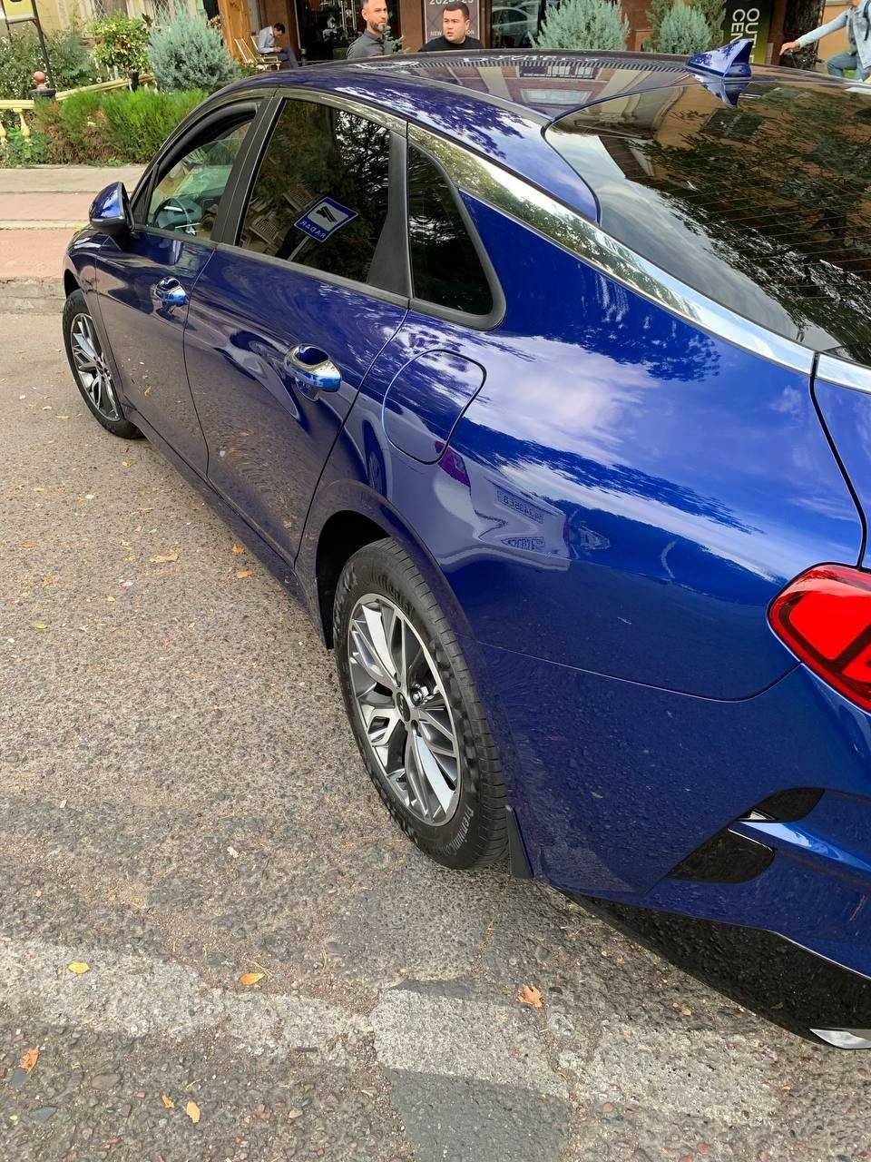 KIA  K5    prestige