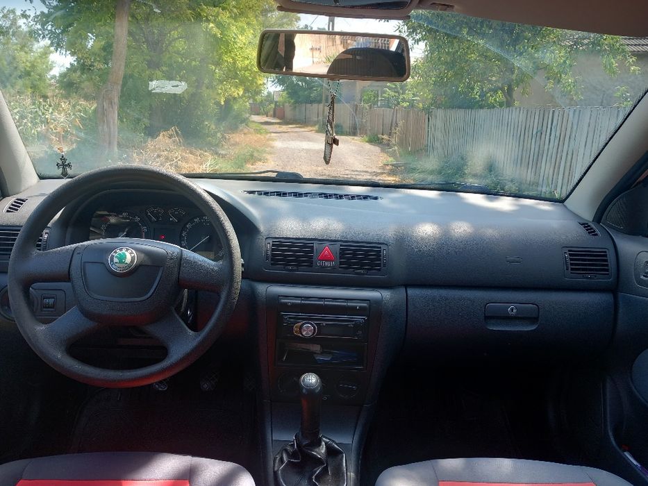 Vând Skoda Octavia Tour