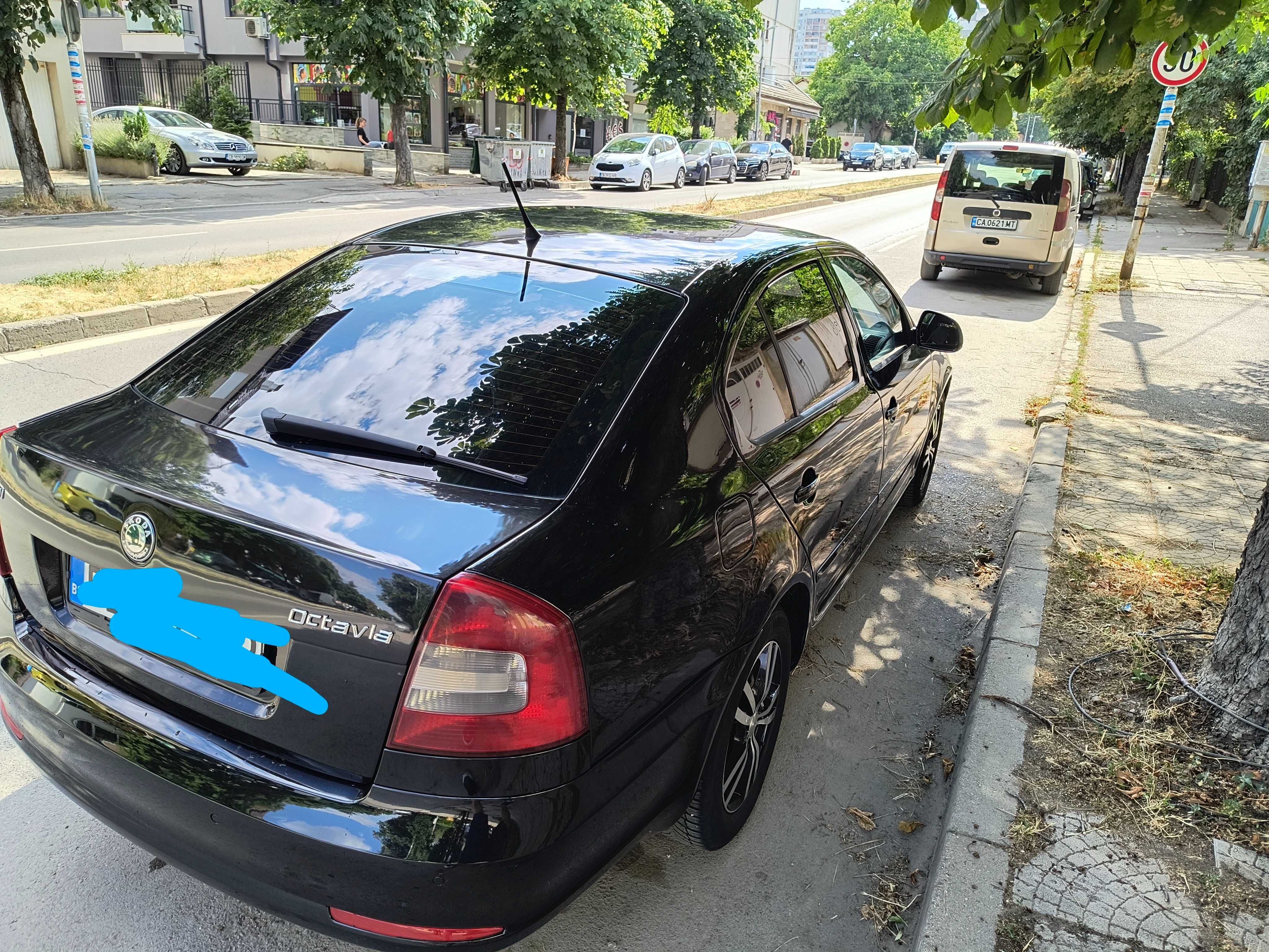 Шкода Октавия 1.6 TDI 2011