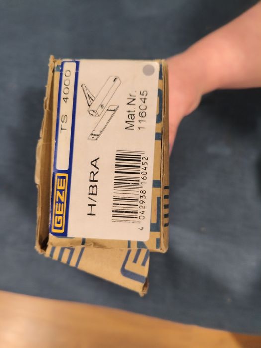 Горен автомат за затваряне на врата Geze TS 4000 - Hormann
Горен автом