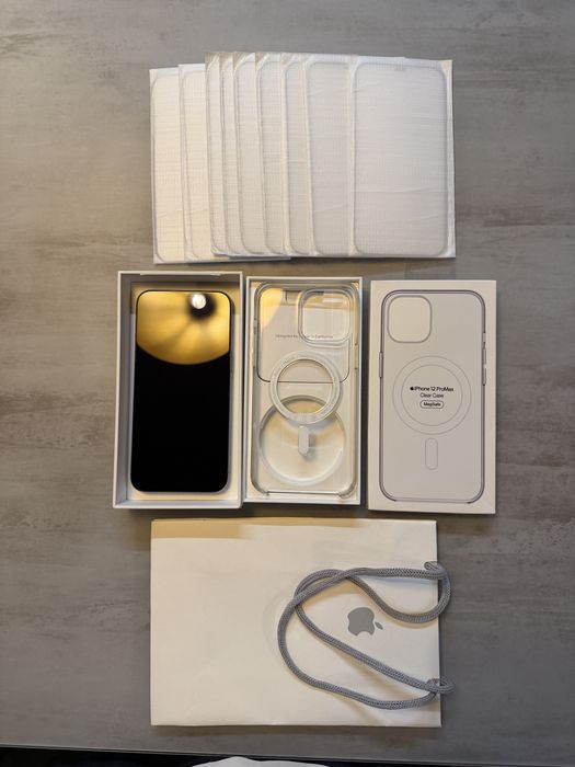 Iphone 15 pro max 512 Natural Titanium+ 10 folii de sticla incluse