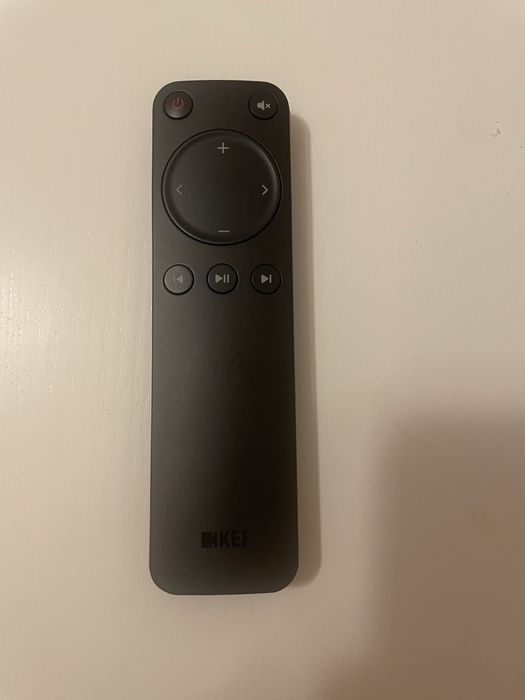 Telecomanda pentru sistemul de boxe Kef
