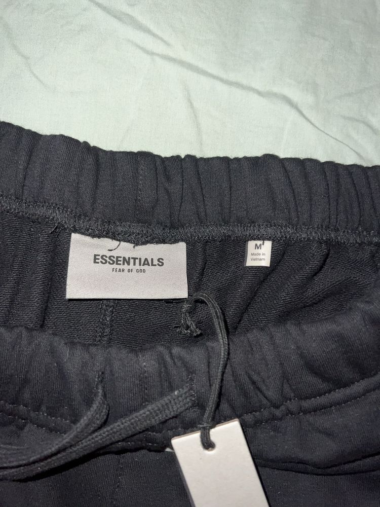 Essentials къси гащи, шорти НОВО