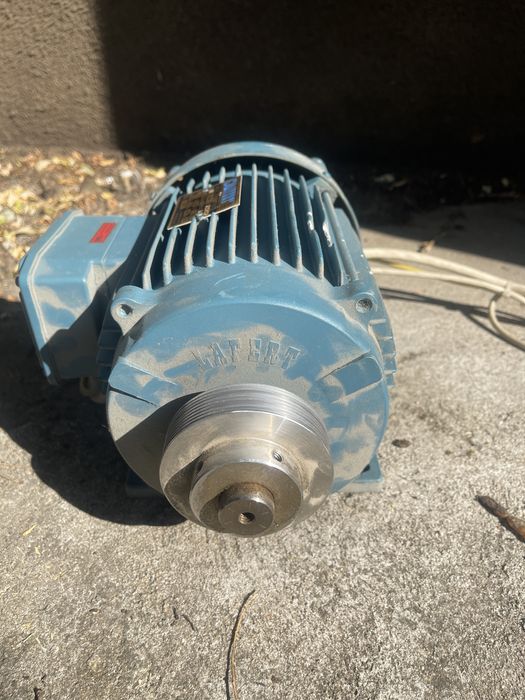 Ел. двигател трифазен