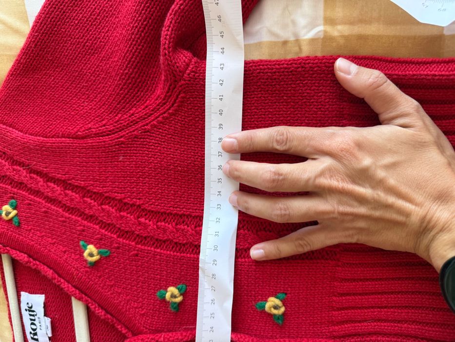 Дамска жилетка от Мерино вълна Rouje