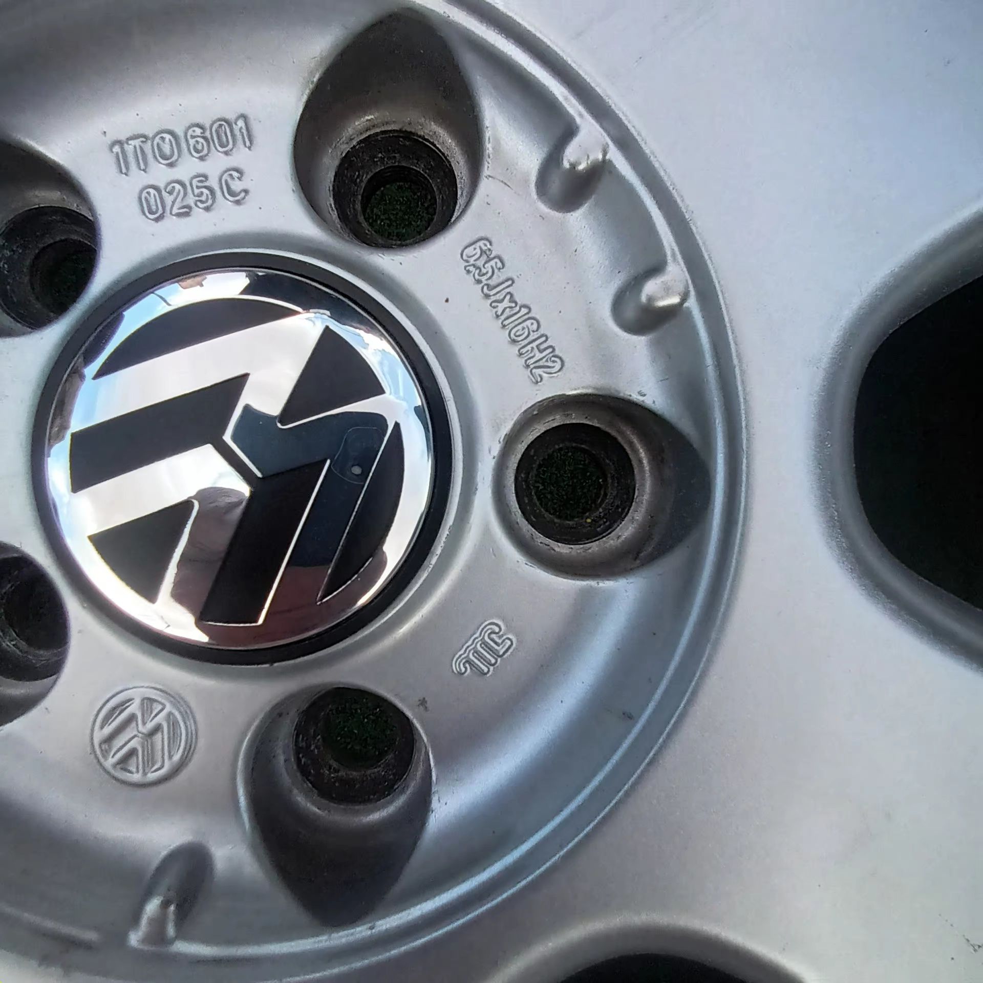 Продавам 16цола джанти за VW AUDI  5×112  6.5J ×16 ет 50 ц.57.1мм