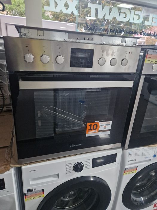 Фурна с Керамични котлони Bauknecht