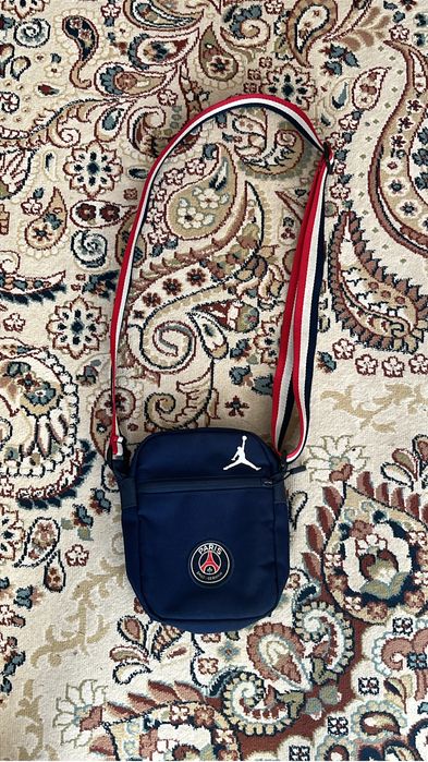 Париж барсетка сатылады