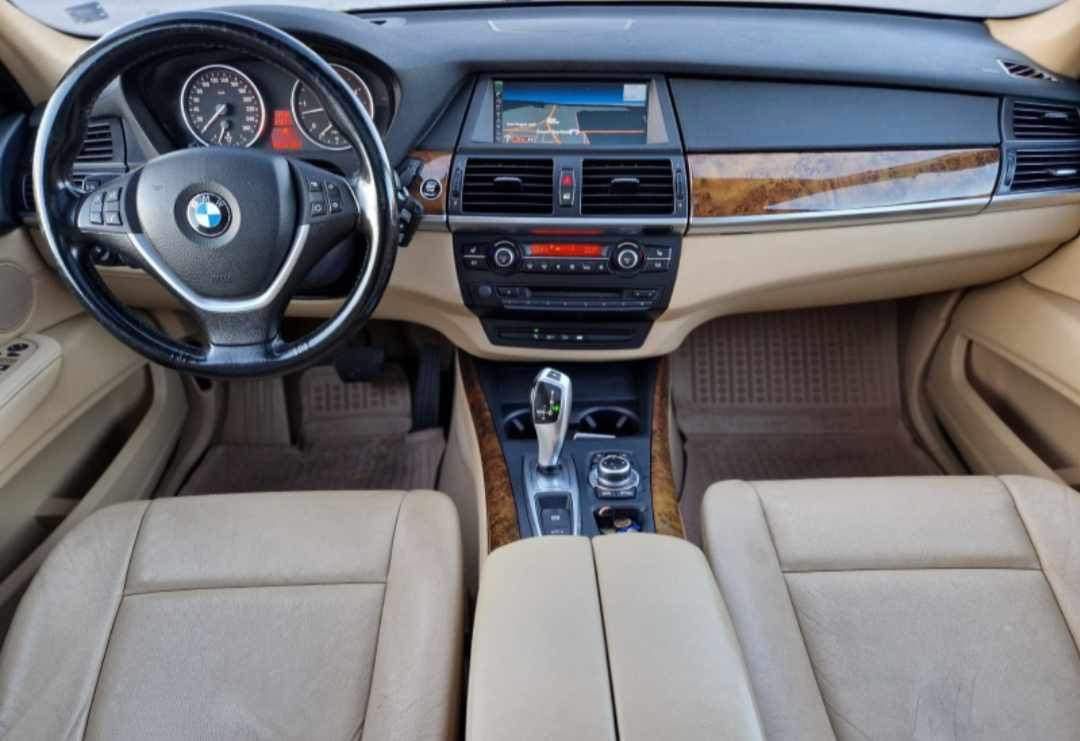 Продавам волан за BMW х5 е70