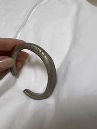 Старинный браслет из серебра