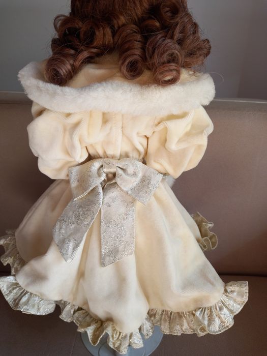 Порцеланова кукла