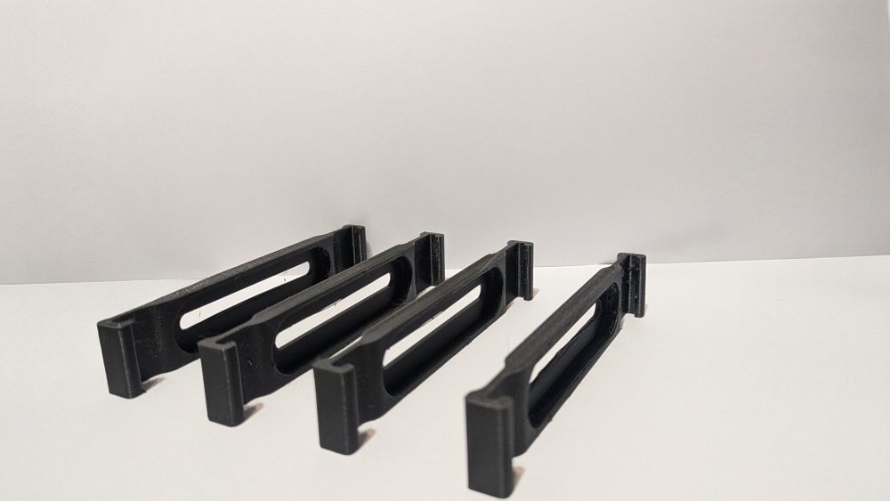 Suporți auto număr de înmatriculare