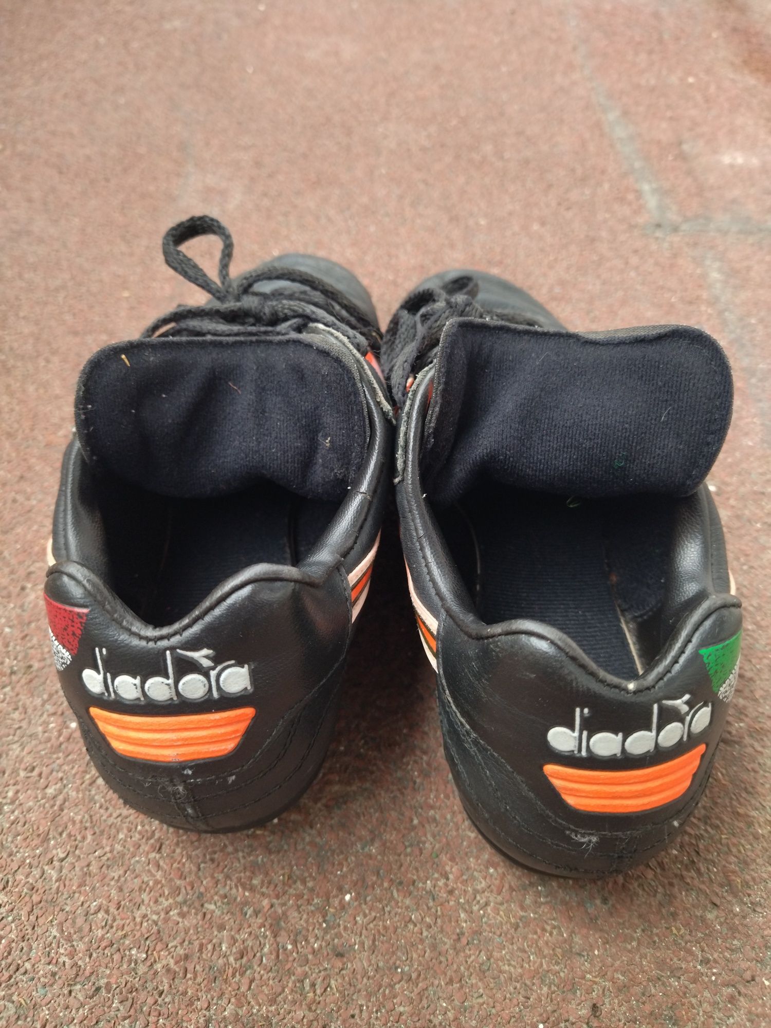 Спортни обувки (бутонки) Диадора 34