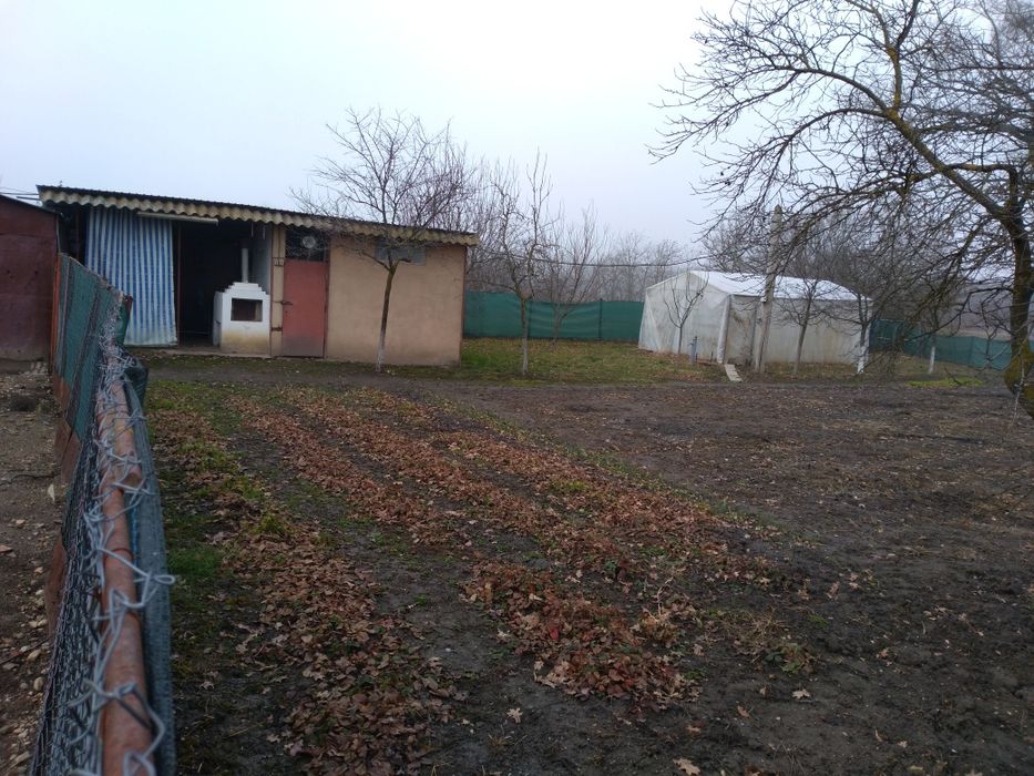 Casa de vanzare doua corpuri