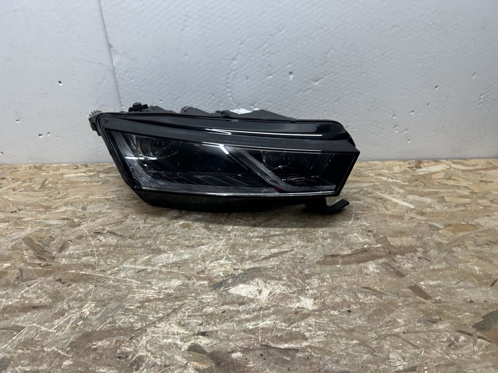 Far faruri skoda octavian 4 full led 2020-2024 dreapta