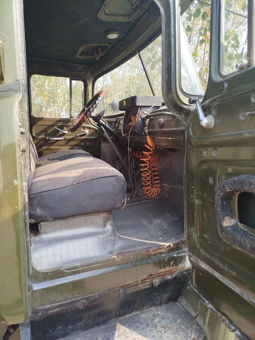 Zil 131 yili 1985 naxadu holatda