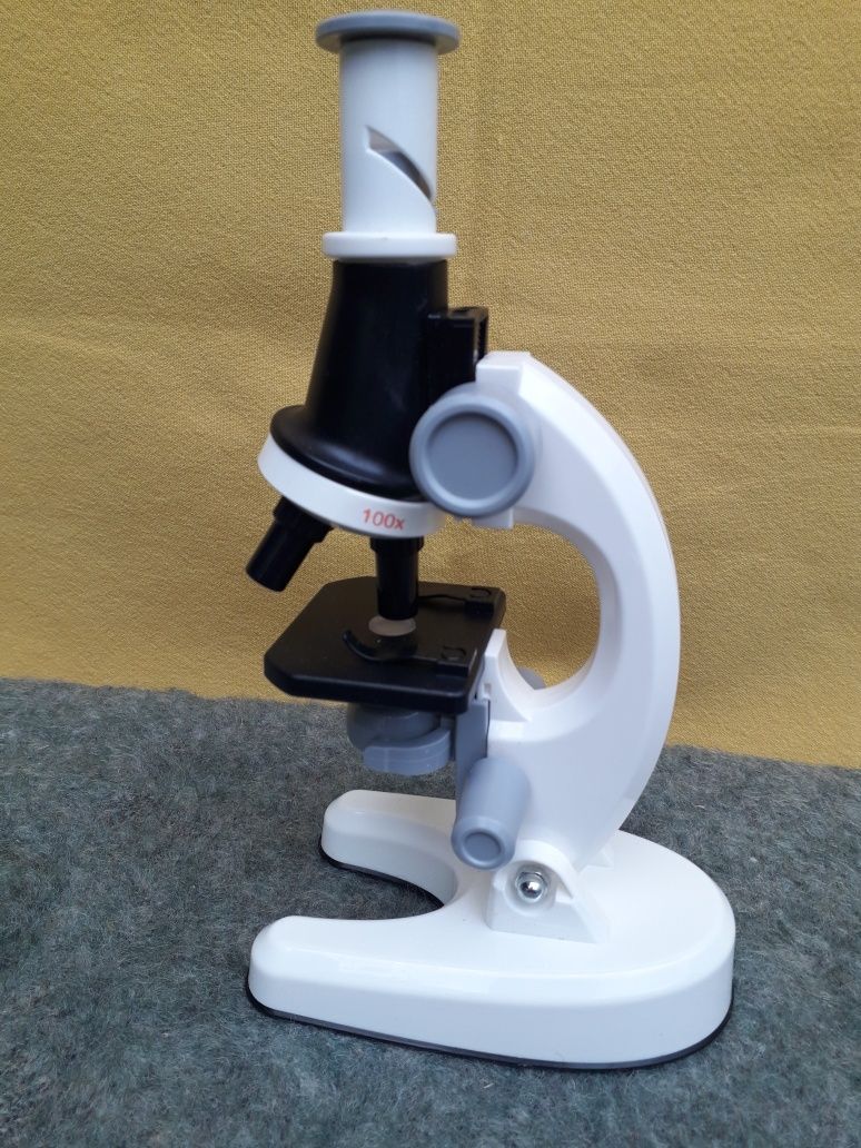 Microscop pentru copii