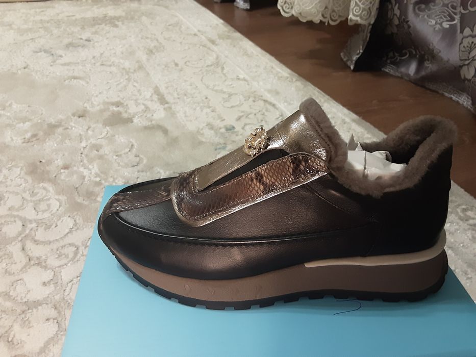 Зимние,женские кросы