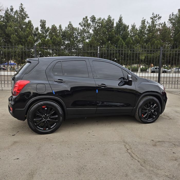 Трекер 2019 сотилади