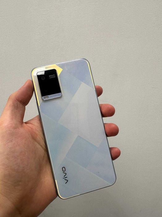 Марка смартфона: Vivo Y21