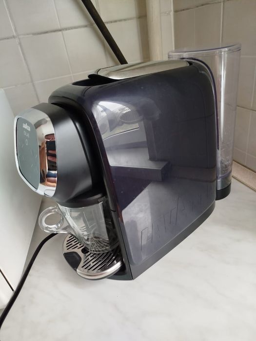 Кофе машинка Lavazza blue