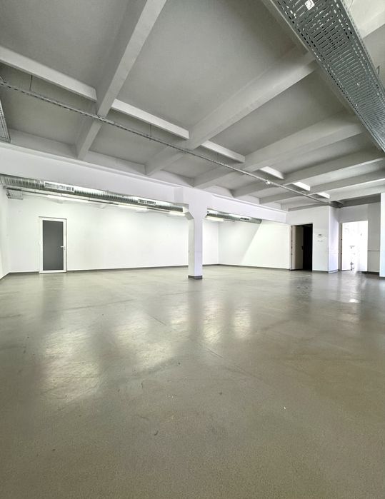 Spatii depozitare, productie si birouri