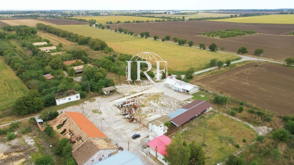 Продава се Промишлена сграда в с. Стефаново, Област Добрич - 6977 кв.м за 172 €/кв.м - Снимка #10