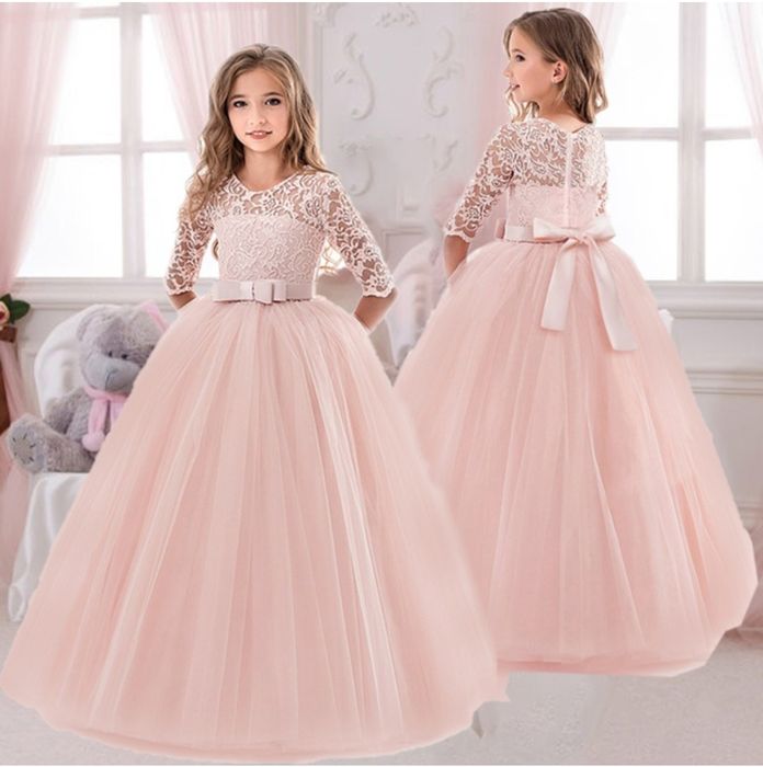 Vand rochie  de gen feminin