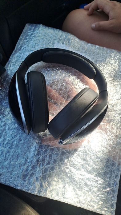 Casti Bluetooth mercedes