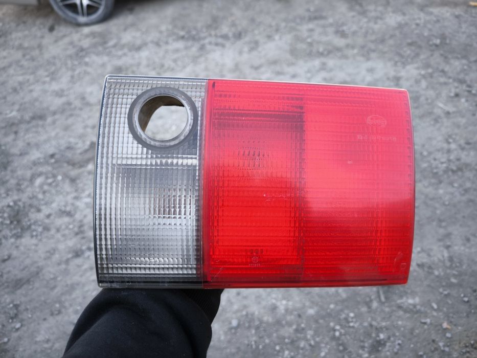 Стоп сигнал Ауди 80 Б4 плафон