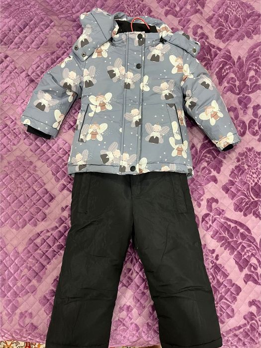 Продаю детскую зимнюю двойку, размер 86.
В отличном состоянии, как нов