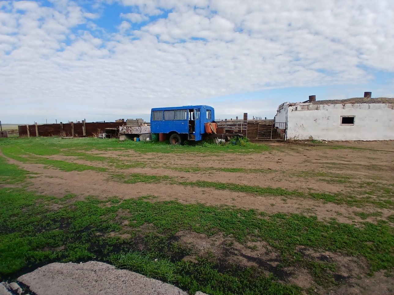 Продаётся крестьянское хозяйство