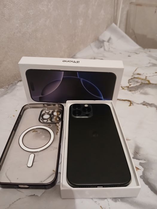 iPhone 16 Pro Max