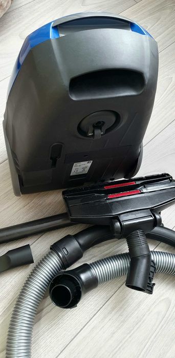 Aspirator Philips PowerGo profesional - FC8245/09, 750W, AAA, Albastru