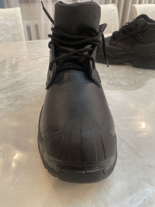 Специальные рабочие ботинки