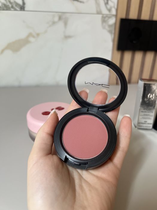 Нова козметика Mac, Lancome, One size