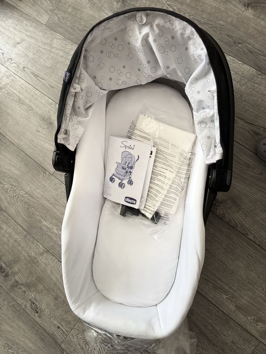 Cărucior 3 în 1 Chicco ( Landou, Scoică) unisex