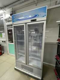 Витрина холодильник морозильник