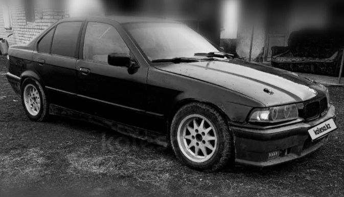 Срочно продам БМВ е36