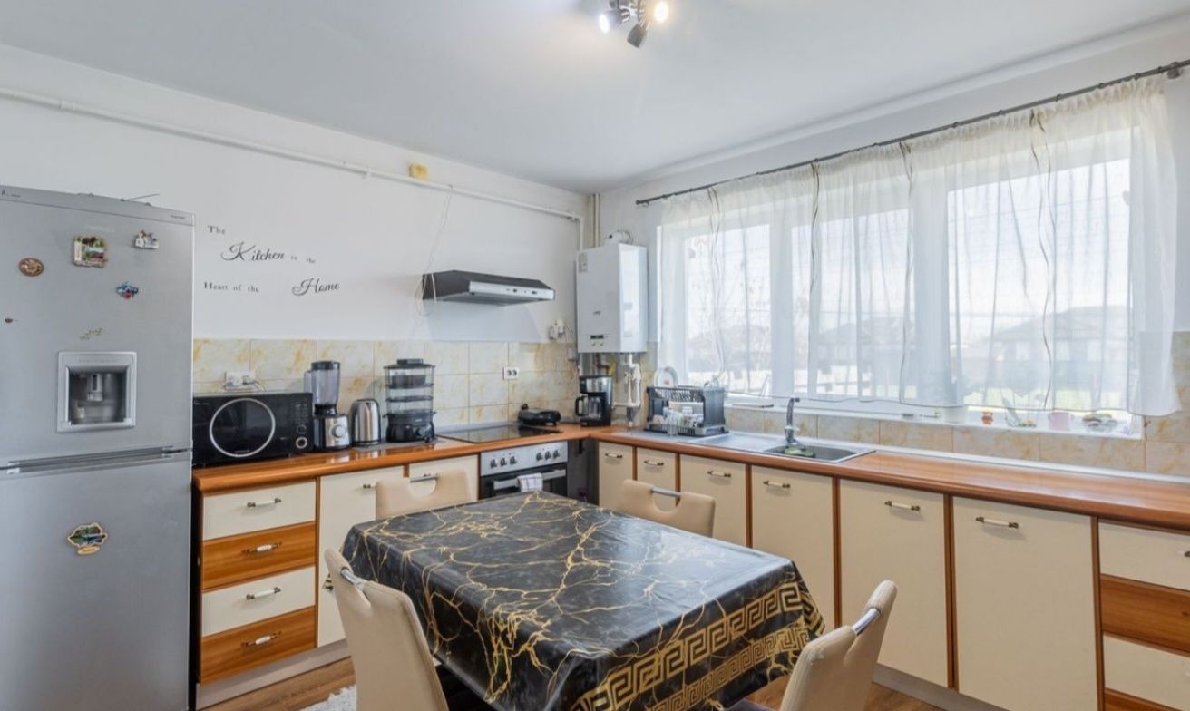 Casă de vânzare Tărlungeni/140 mp utili/472 mp teren!
