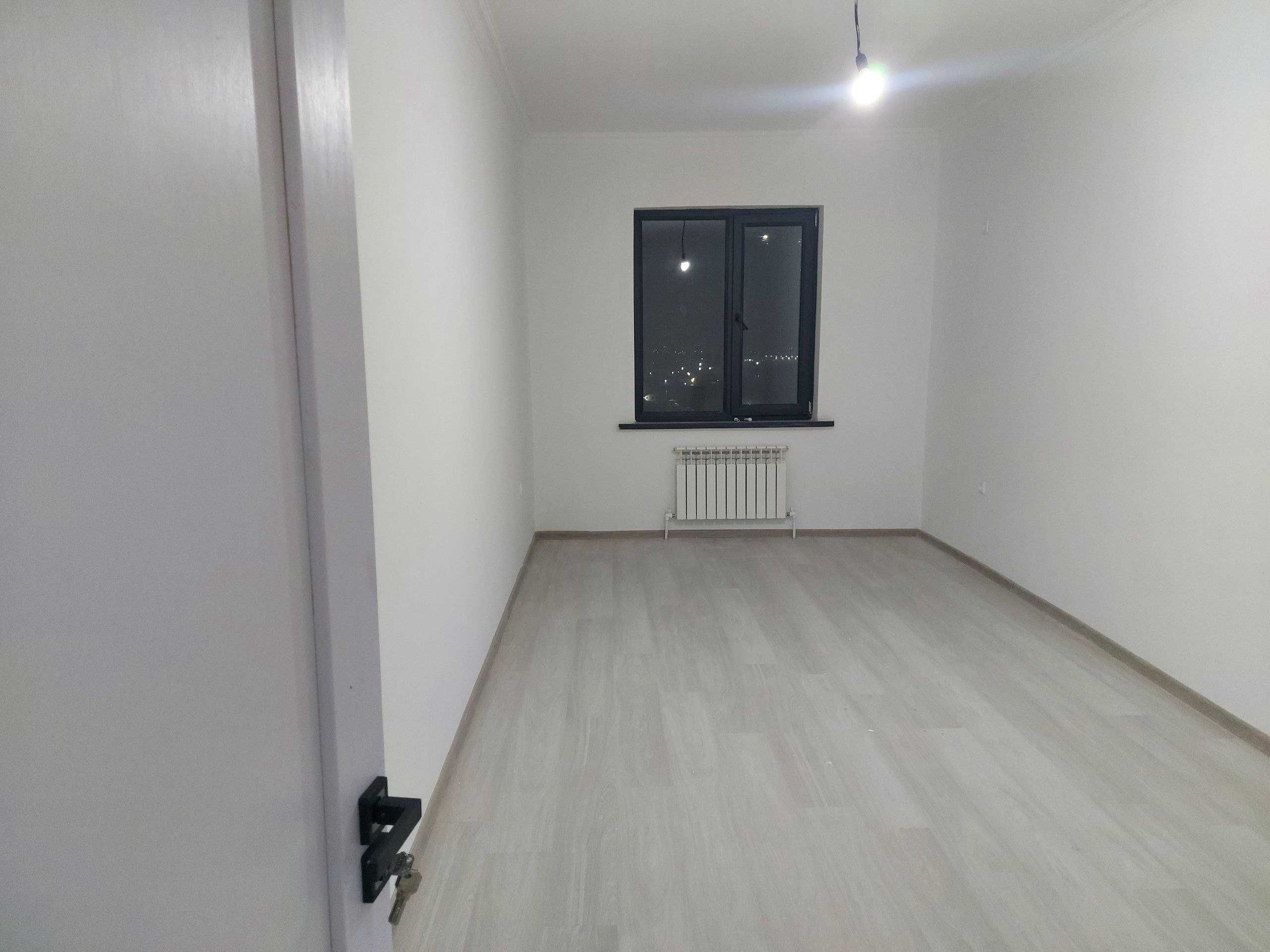 Продаётся дом ,1 комната 42 кв.м район Янги Хаёт