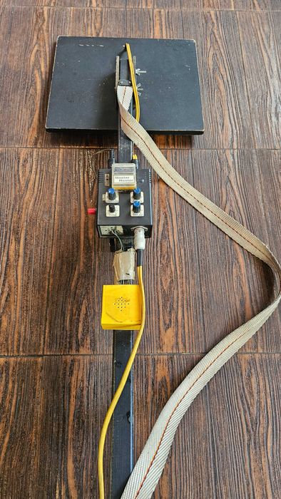 Металотърсач  дълбочинен 3 м дълбочина  с две пити!!!